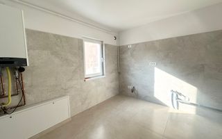 Apartament cu 4 camere decomandat | Etaj 1 | Complexul Studentesc - Poză 3