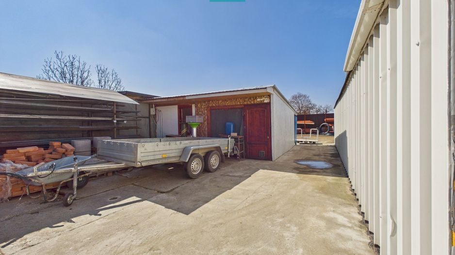 Casa cu potential multiplu in Curtici - Poză 30