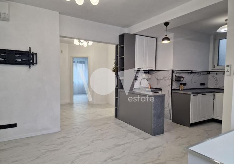 De închiriat Duplex 5 camere (parter + demisol) - vila Piata Romana - Poză 5