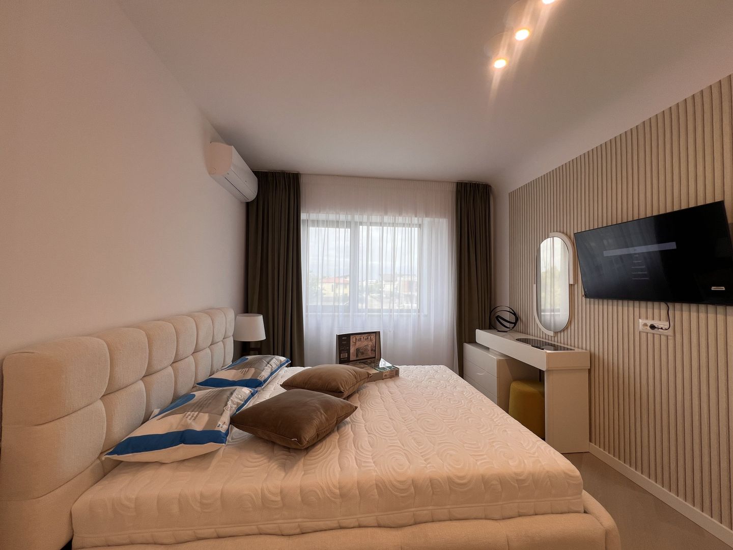 PRIMA INCHIRIERE | CORTINA PIPERA | PARCARE SUBTERANA | TERASA - Poză 12