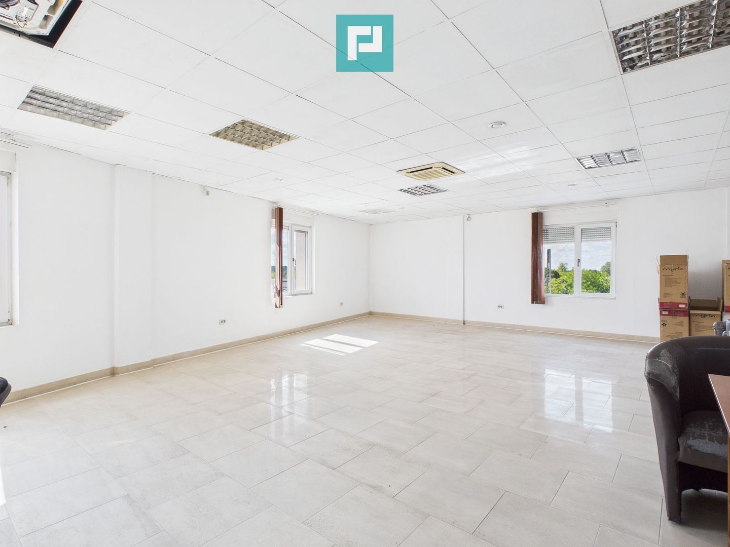 Spațiul de birou în zona Pârneava - Poză 2