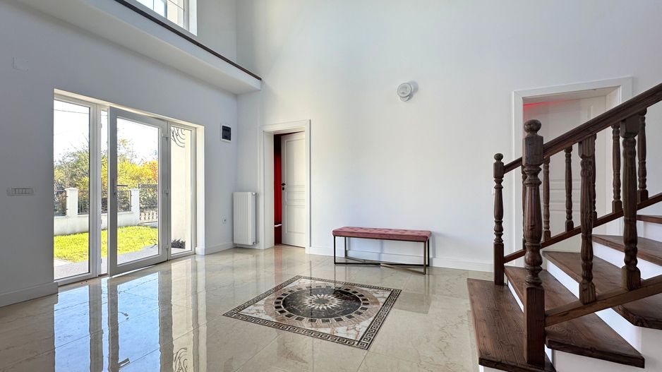 Vânzare casă 5 camere nouă elegantă și spațioasă în Hărman - Poză 6