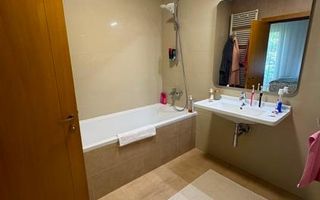 Apartament 3 camere lux zona centrala - Poză 11