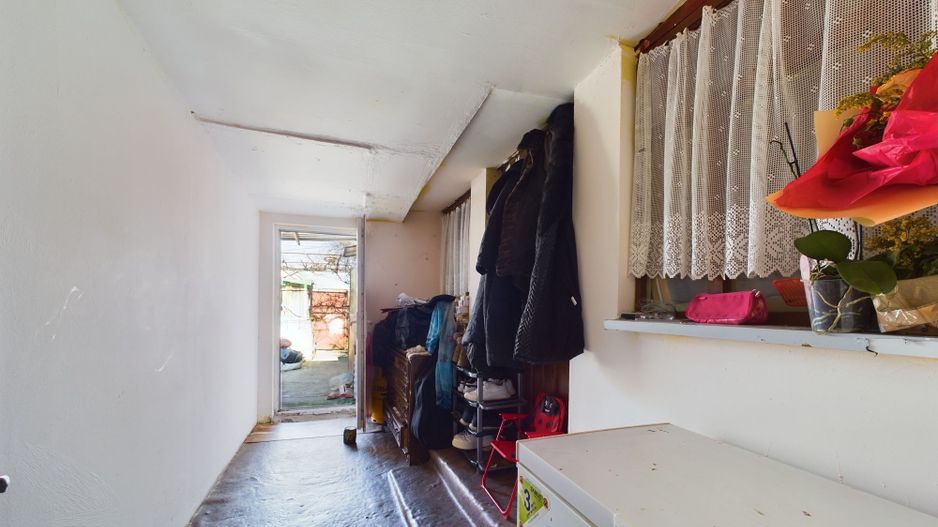 Casă cu Potențial Imens în Șipet, comuna Tormac - Poză 12