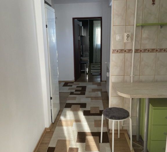Apartament 2 camere decomandat la 7-8 minute de metrou - Poză 4