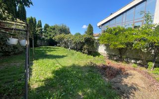 2 Case intr-o Curte/Zona Ultracentrala/Pretabil activitati Comerciale - Poză 4