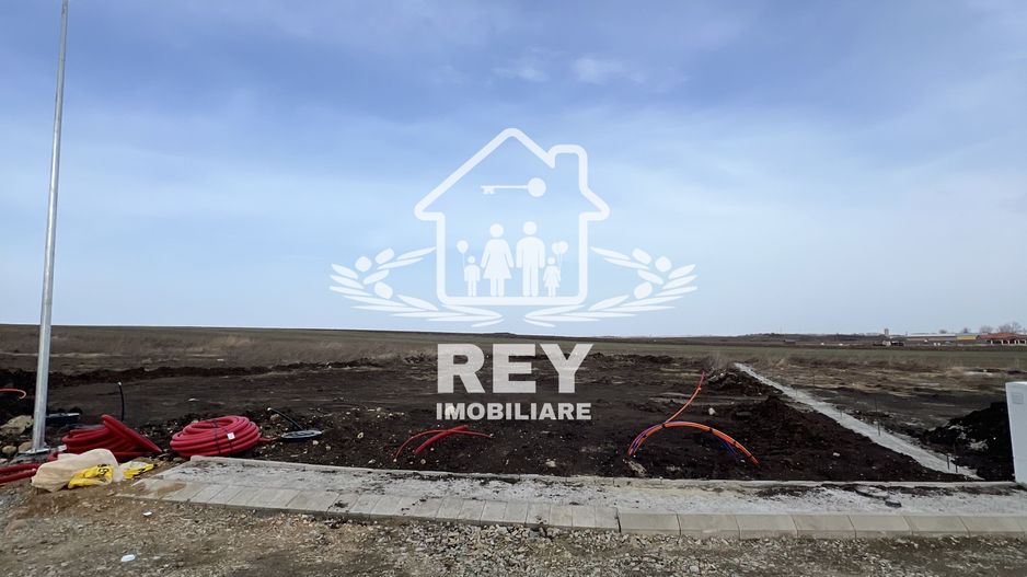 Teren cu PUZ, utilități și autorizație de construire/casă unifamilială - Poză 5