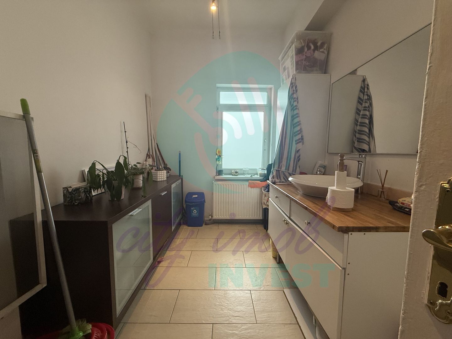 Spatiu, lumina si eleganta intr-un apartment interbelic - Poză 15