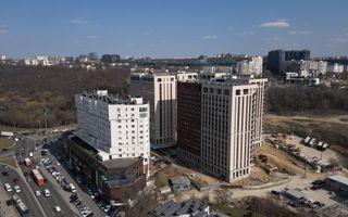 Vânzare, apartament  3 dormitoare, bul. Renașterii Naționale, Râșcani - Poză 1