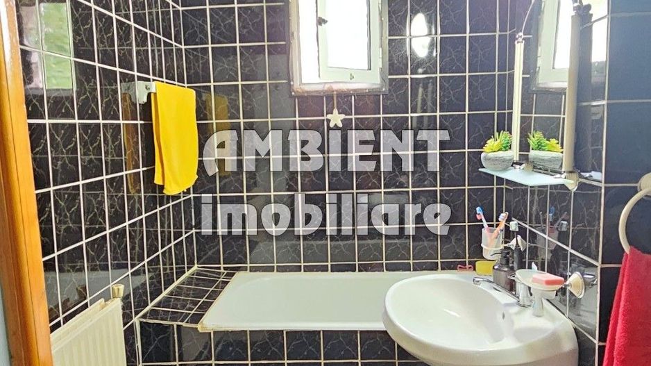 Apartament cu 4 camere, etaj 1, zona GARĂ; - Poză 4