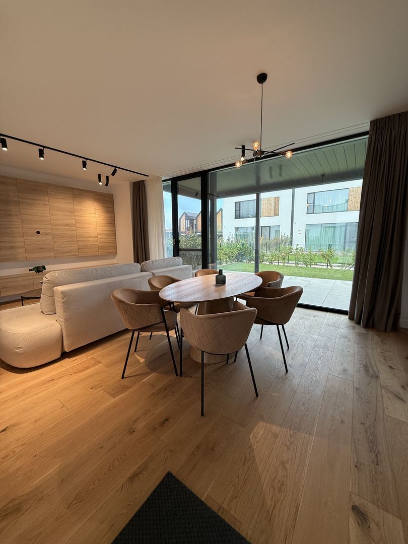 Vila tip UV03 mobilata complet in Amber Forest-prima inchiririere - Poză 6