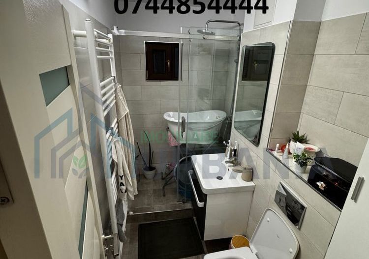 Apartament 4 camere de vânzare în cartierul Cug, Iași - 84 mp, decomandat, etaj intermediar - Poză 2