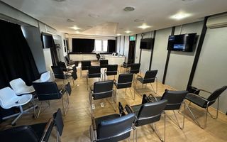 Spatiu în clădire de birouri - Poză 1