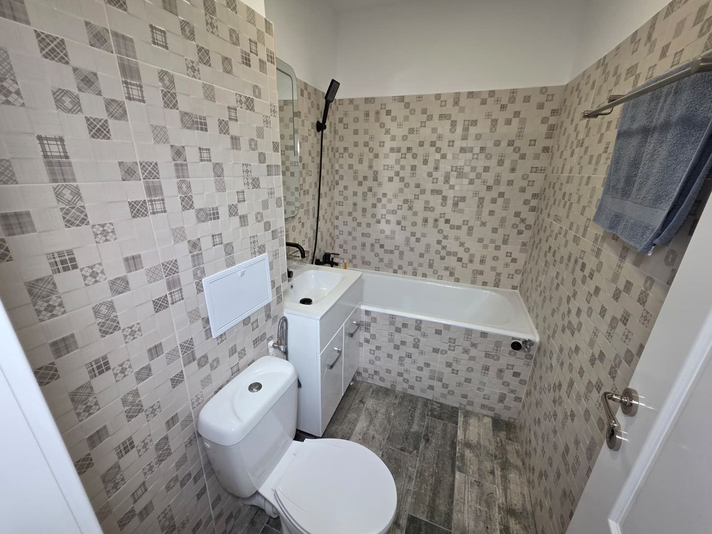 AP. 2 CAMERE RENOVA, TOTUL NOU, BUCATARIE INCHISA, METROU, COMISION 0% - Poză 9