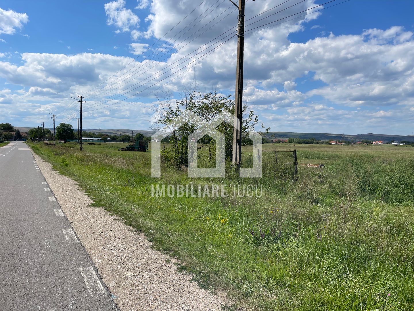 Teren 3000 mp Jucu de Sus | 4 case | utilități | drum județean | 60€/m - Poză 8