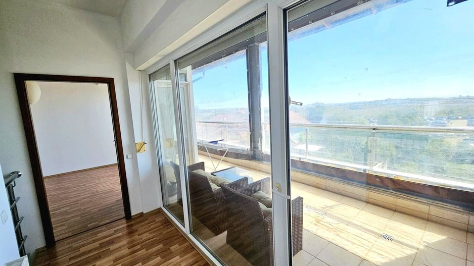 Apartament 3 camere, deosebit in Otopeni, Str. Ferme F - Poză 6