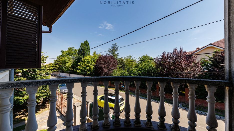 Vânzare casă individuală cu potențial extraordinar în Dumbrăvița - Poză 14