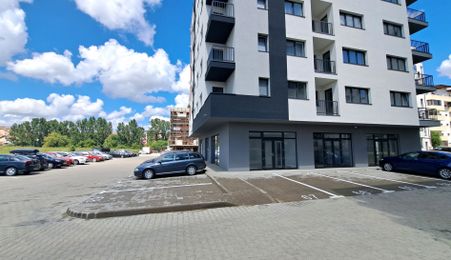 Apartament 3 camere, lift si parcare