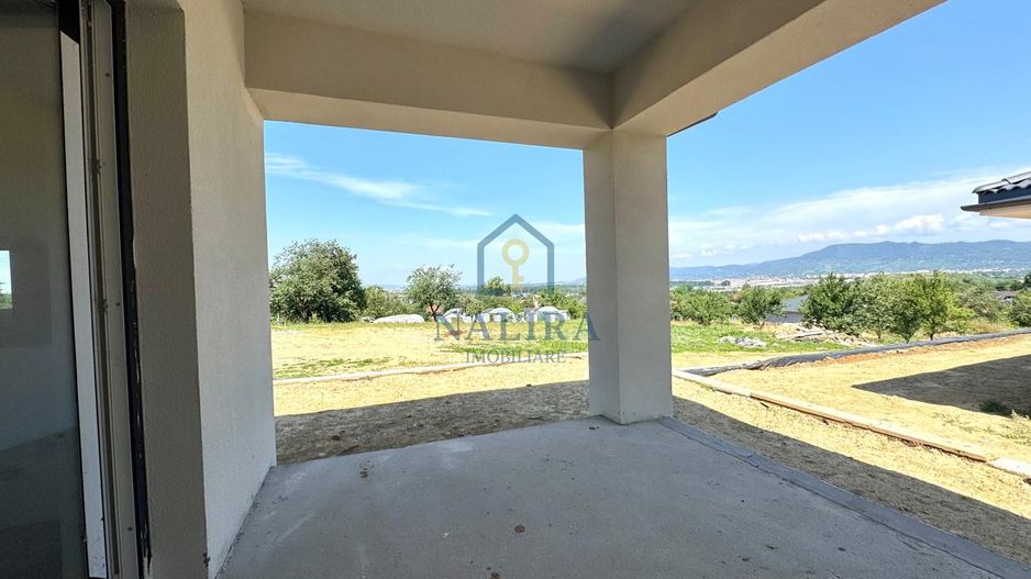 Casa de vanzare Satu Nou de Jos cu priveliste - zona retrasa - Poză 2