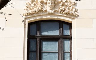 O BIJUTERIE ARHITECTURALA IN CENTRUL BUCURESTIULUI - Poză 11