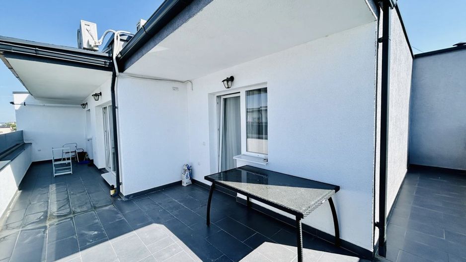 Penthouse la cheie, 4 camere, 2 bai, terasa mare, cart. Kogalniceanu - Poză 15