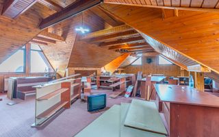 Pensiune Rosenau de vânzare - Afacere la cheie lângă Cetatea Râșnov - Poză 28