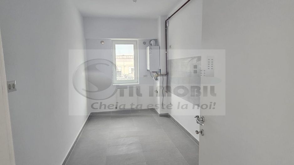 INTABULAT! MUTARE IMEDIATA! Apartament cu 2 camere decomandat Central - Poză 6