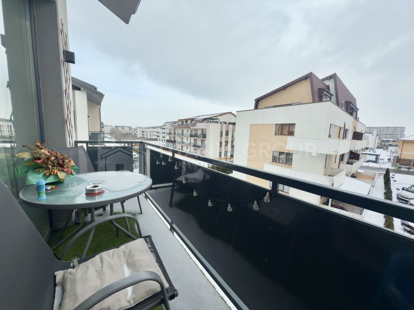 Apartament modern 3 camere, etaj intermediar + parcare - zona Coresi - Poză 13