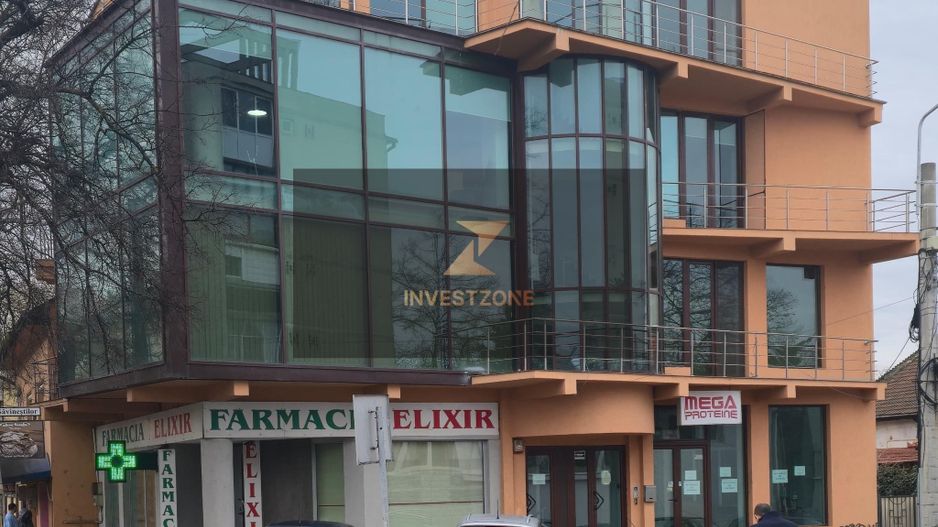 Oportunitate Oradea-cladire birouri - Poză 1