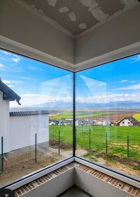 Casă panoramica 210 mp utili D+P+pod pivnita si teren 350 Sura Mare - Poză 5