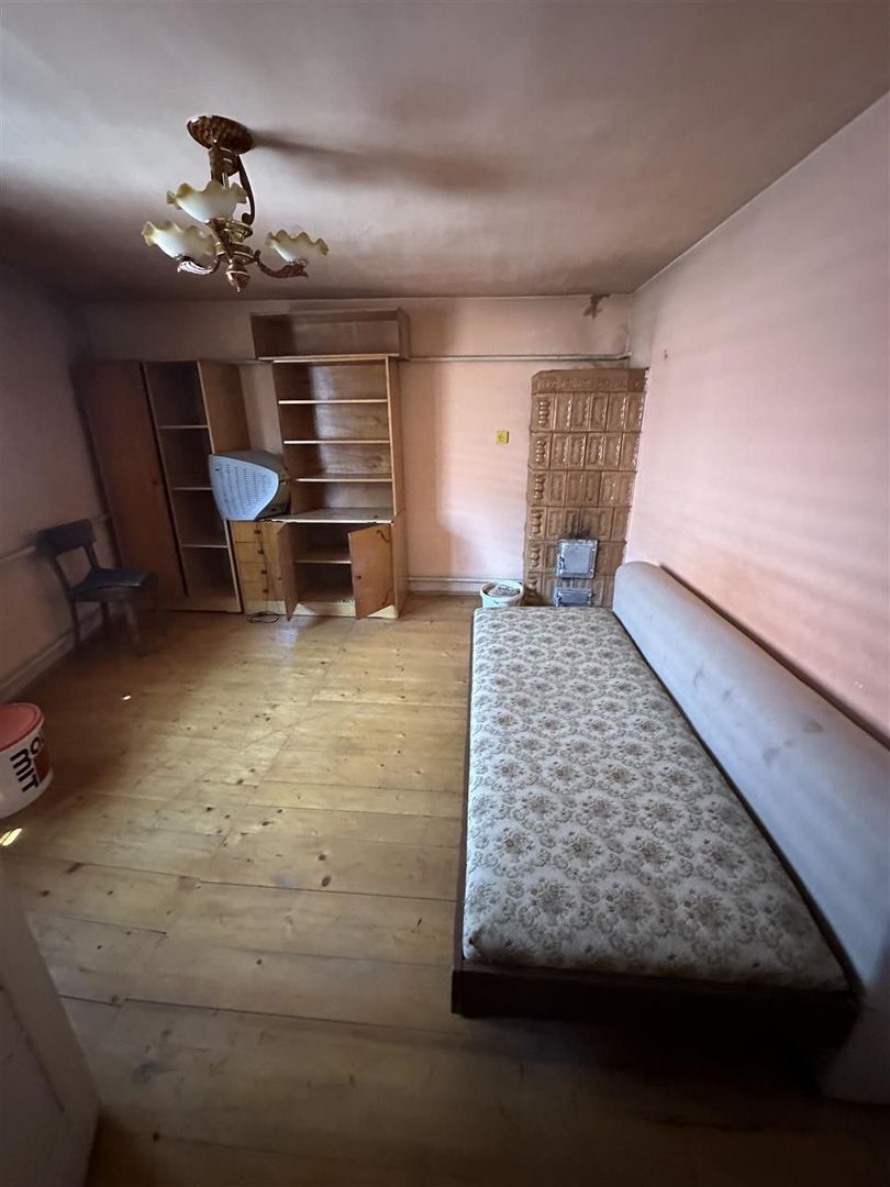 Casa individuala cu teren de 412 Piata Tineretului - Poză 8