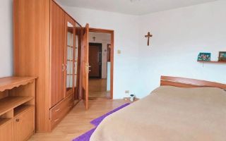 Apartament Decomandat 2 camere 2 Balcoane intabulat mobilat Izolat Zona Alexandru cel bun iasi - Poză 1