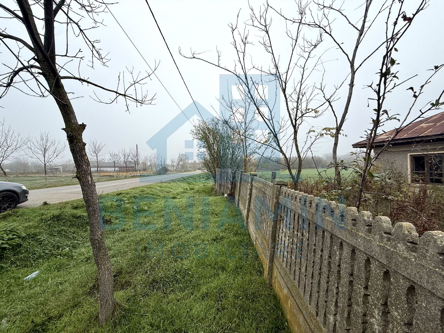 Teren intravilan 1329mp toate utilitatile Mischii langa Stadion - Poză 5