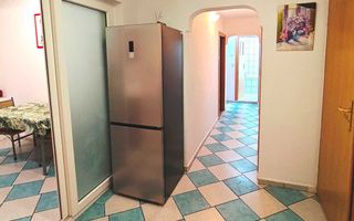 Inchiriere Apartament 3 camere- 5 min Metrou Apărătorii Patriei - Poză 2