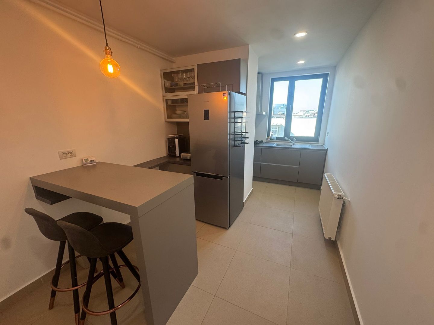 Apartament 2 camere de inchiriat Aviatiei Bloc Nou parcare centrala - Poză 6