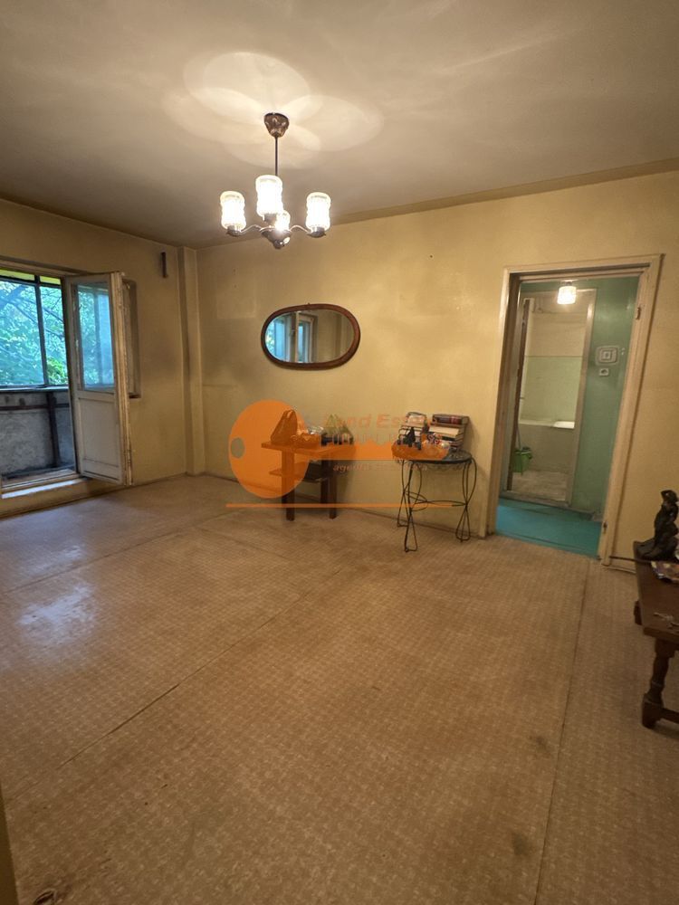 Apartament 3 camere | Rahova | Etaj 2 - Poză 1