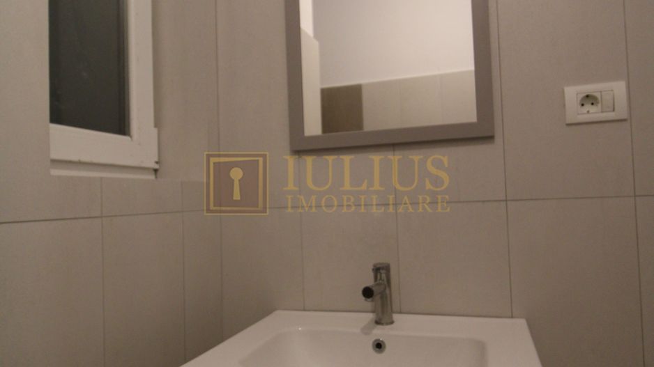 1/2 duplex spatios , spatiu verde generos, locuri de parcare-Mosnita - Poză 23