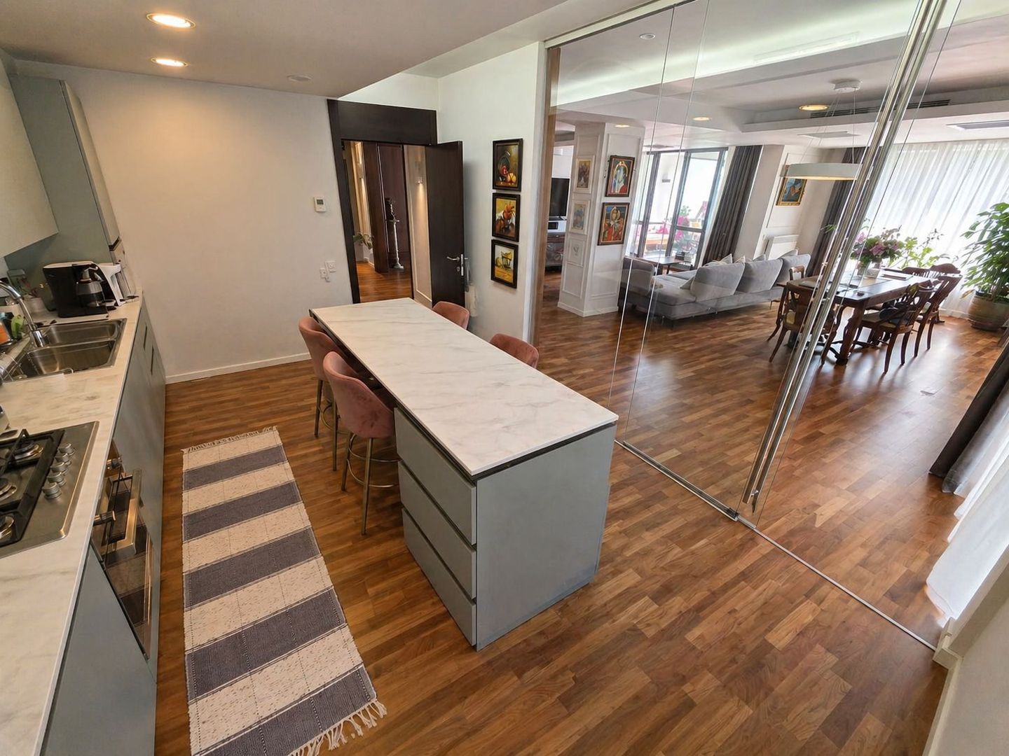 Apartament 4 camere de inchiriat piscina Iancu Nicolae - Poză 14