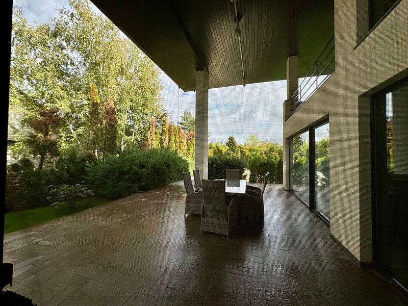 Vila lux de vanzare in cel mai dorit complex din Erou Iancu Nicolae-locatie rara - Poză 40