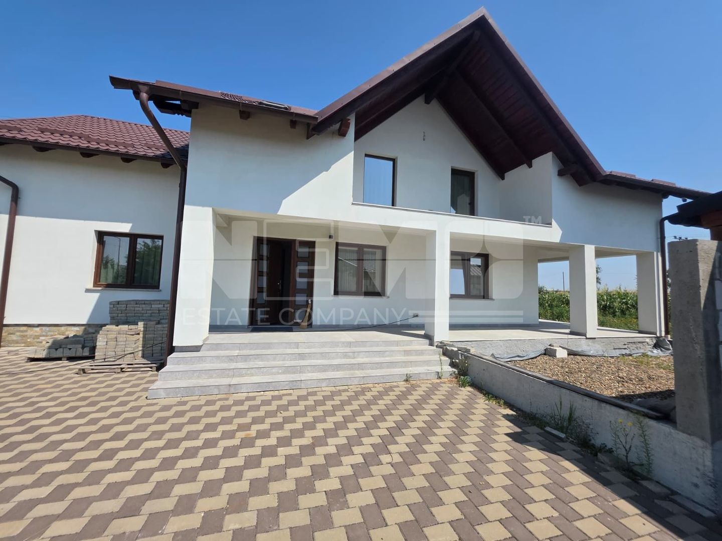 Casă tip P+M și restaurant | Dumbrăveni, Suceava - Poză 1