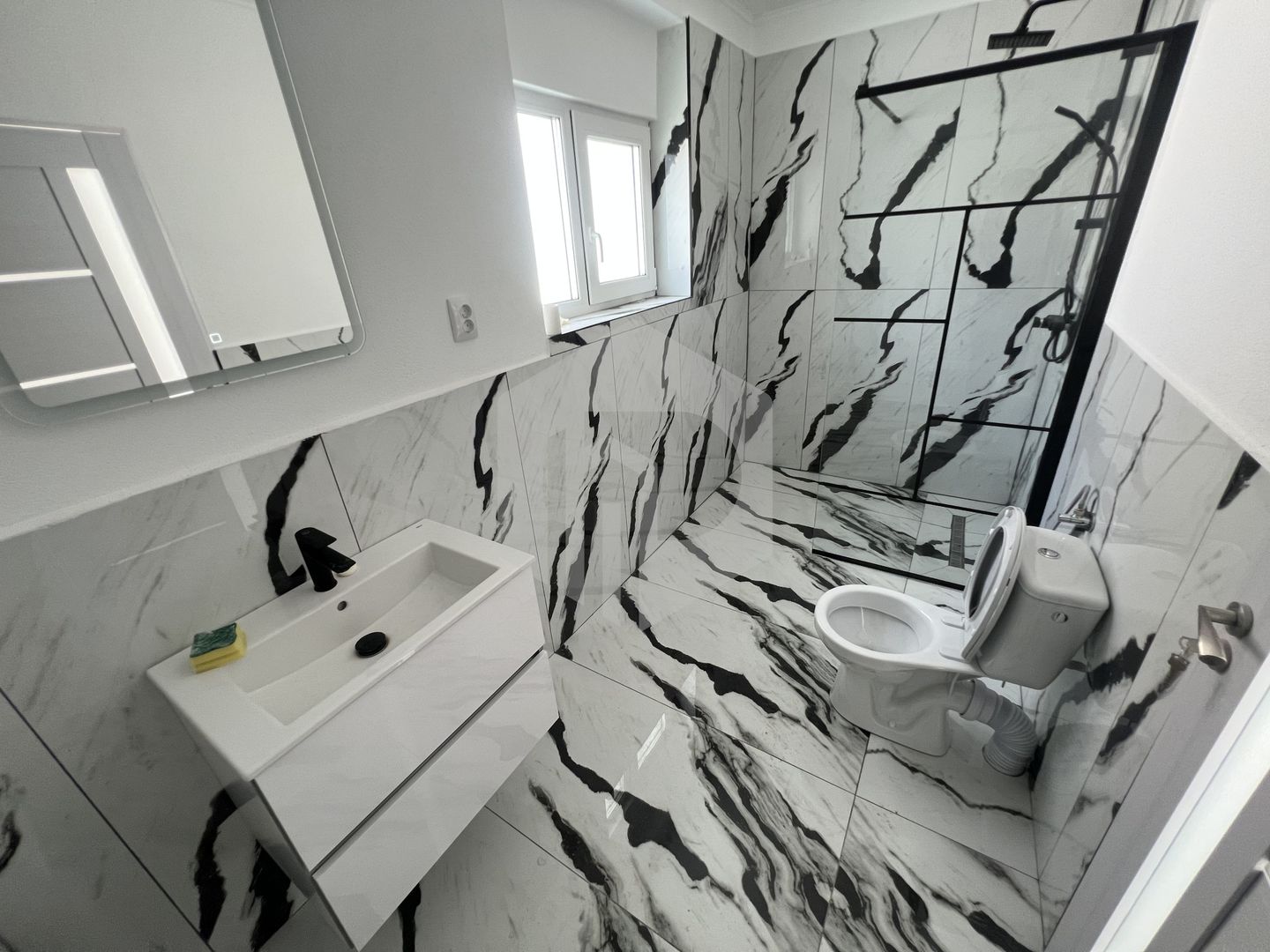 2 spatii birou separat de inchiriat/ renovate- Zona Moldoveanu- 400 mp - Poză 11