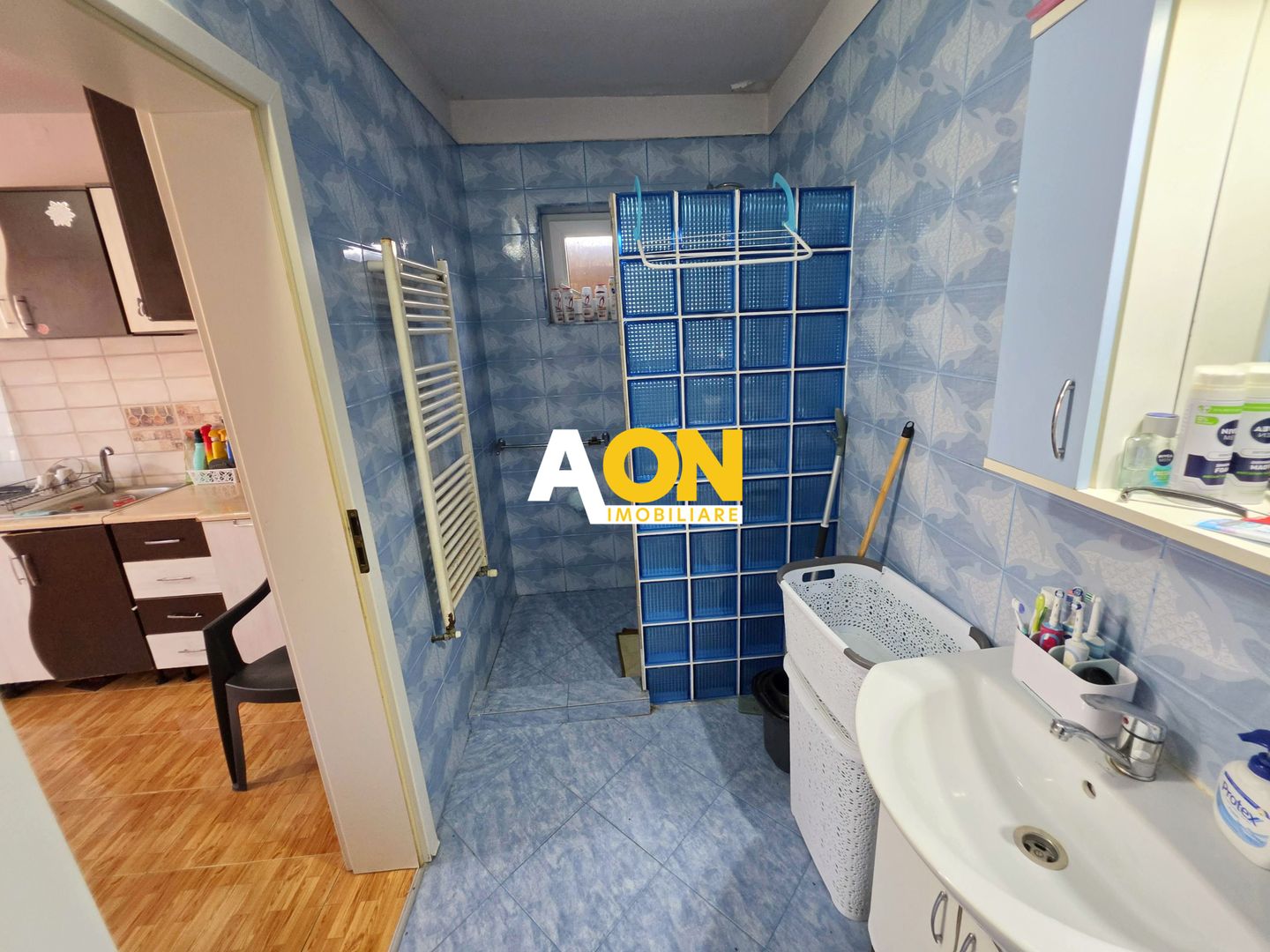 Casa cu 2 camere + anexe, toate utilitatile, 295 mp teren, zona Centru - Poză 6