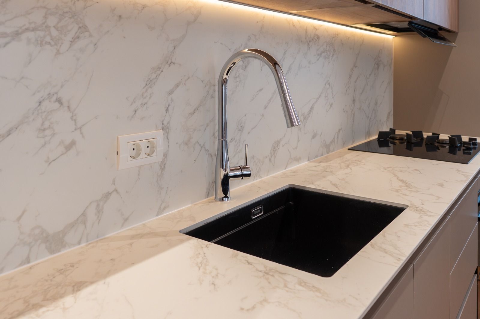 Penthouse 4 camere| 253 mp| Terasă panoramică| Darwin Residence Tunari - Poză 6