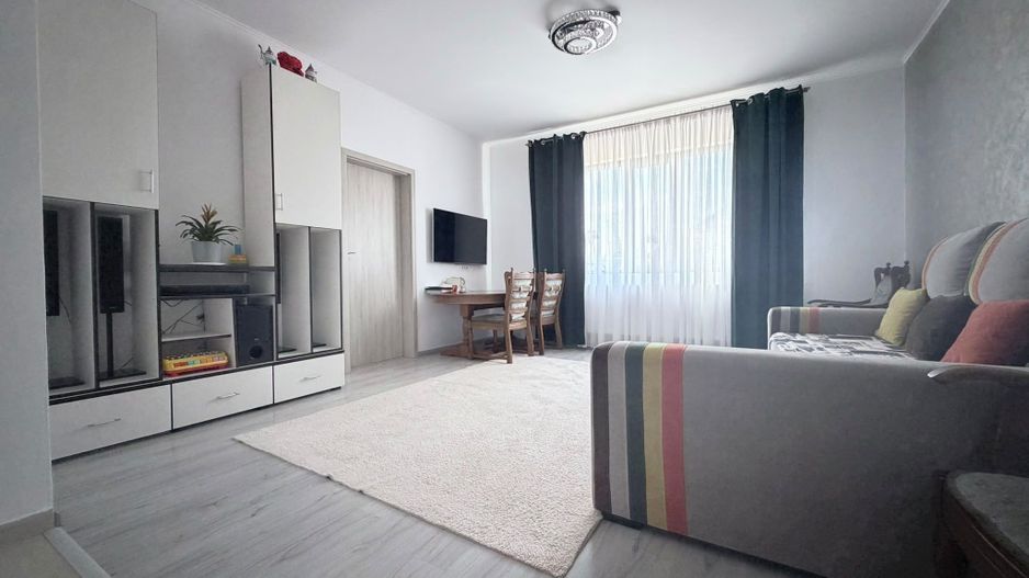 CASĂ INDIVIDUALĂ  DOMNESTI I COMPLEX PRIVAT | TEREN 430 MP | MOBILATĂ ȘI UTILATĂ - Poză 3