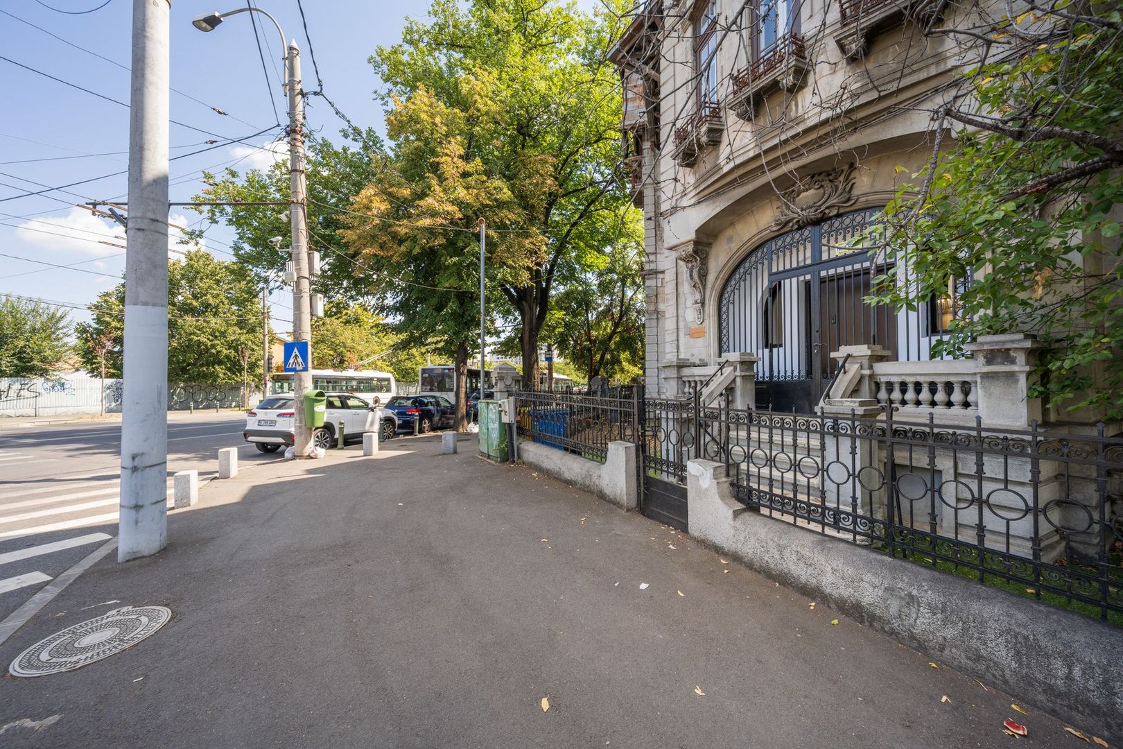 Calea Plevnei 135 – apartament la parter într-un monument istoric - Poză 24