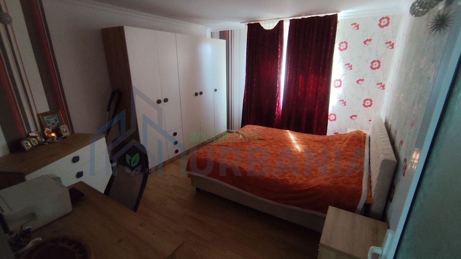 Vilă în Valea Adâncă, 5 camere, la 800 m de Aleea Tudor Neculai – Dormitor la parter - Poză 8