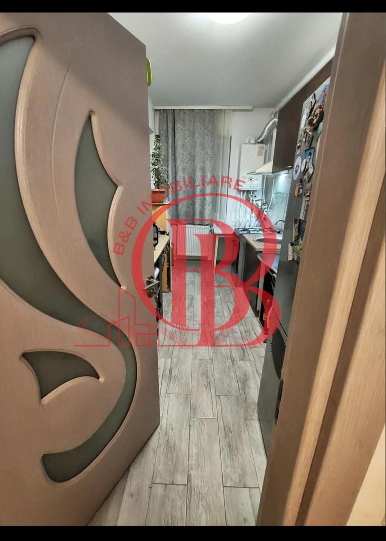 Garsoniera Decomandata Mobilata si Utilata 12 min Metrou Teclu - Poză 6