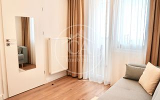 Apartament de vanzare  cu 3 camere Lux in zona Rogerius, Oradea. - Poză 4