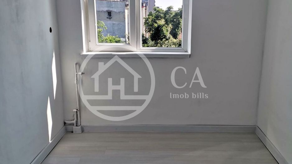 Apartament de vânzare cu 3 camere, Ultracentral Oradea - Poză 9