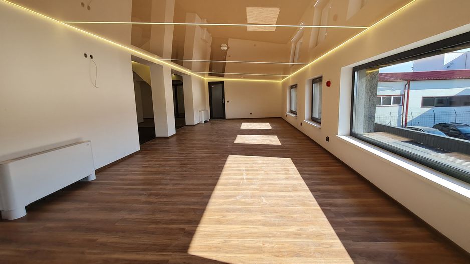 Spatiu comercial / birouri in cartier Izvor - Poză 1